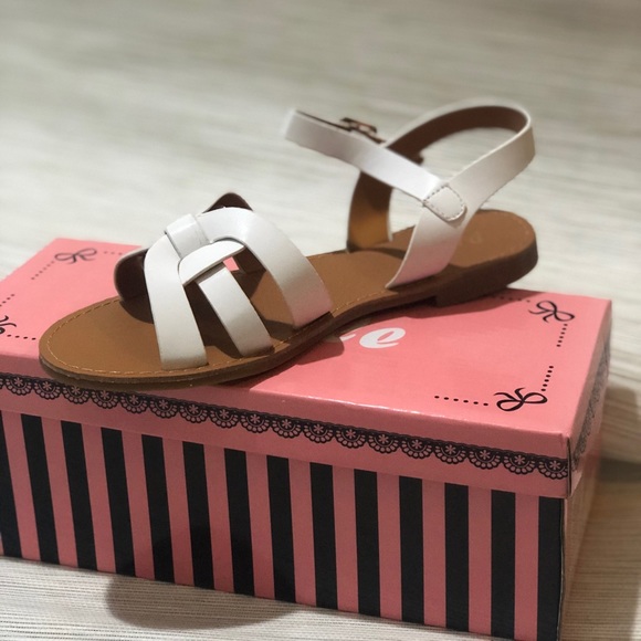 Sandals white color (NEW) - Picture 2 of 4